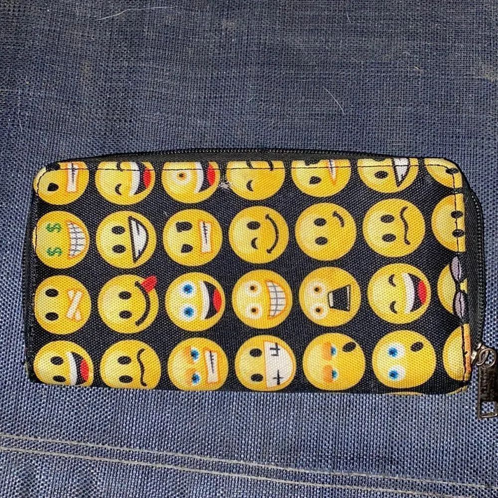 Emoji wallet